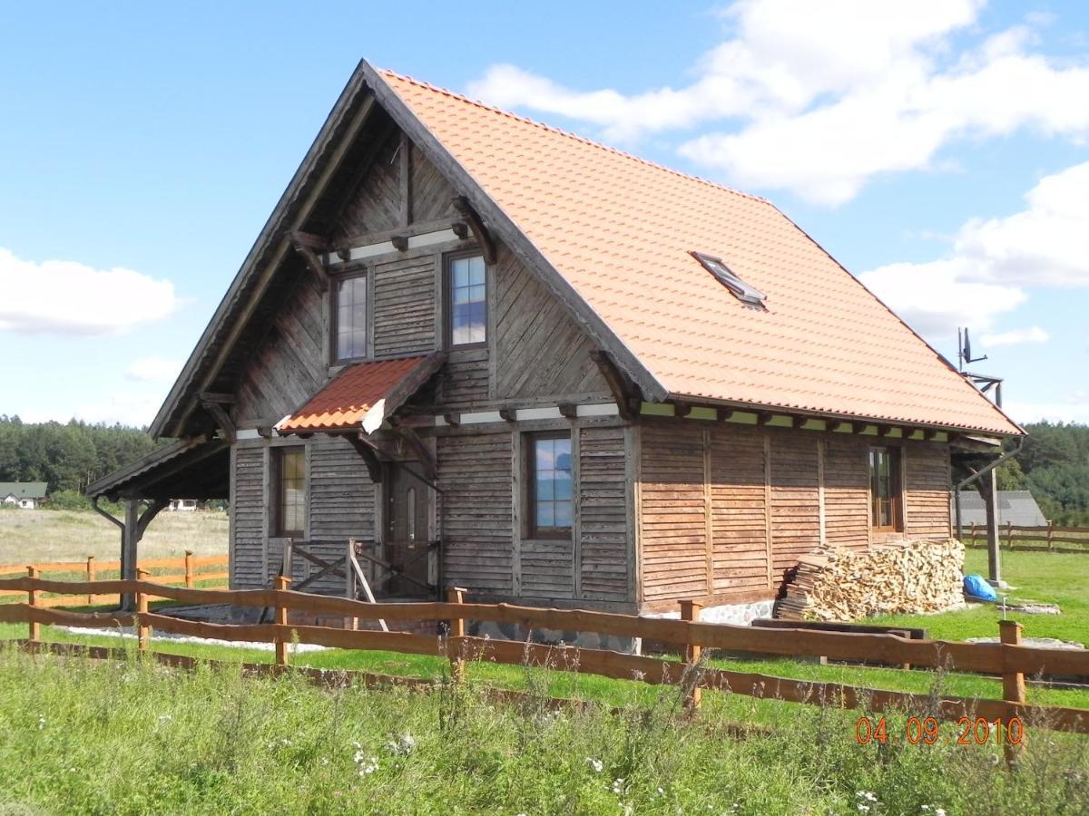 Dom Nad Jeziorem Lakorz Bagian luar foto