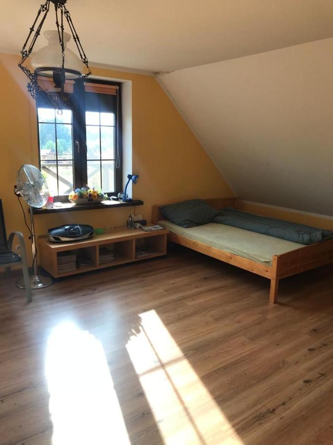 Dom Nad Jeziorem Lakorz Bagian luar foto